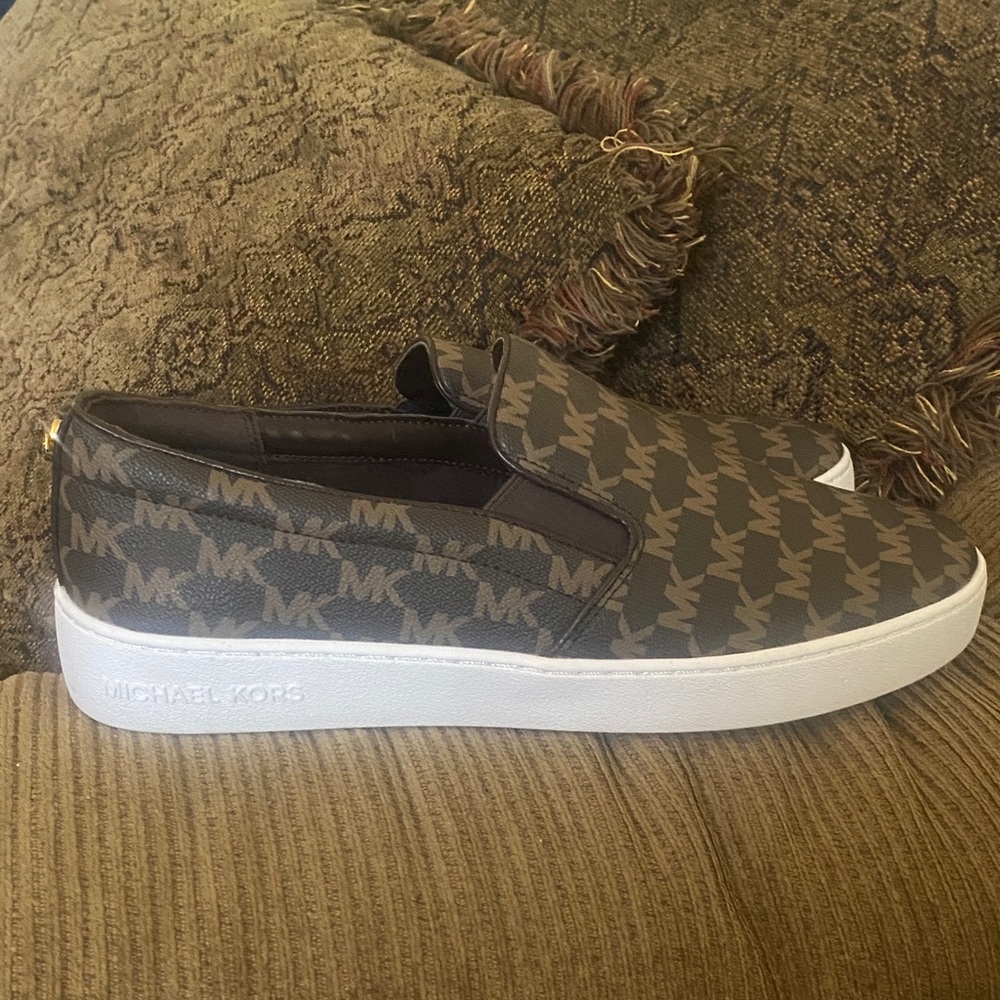 New Michael Kors Monogram Brown Slip-On Loafers - size 10